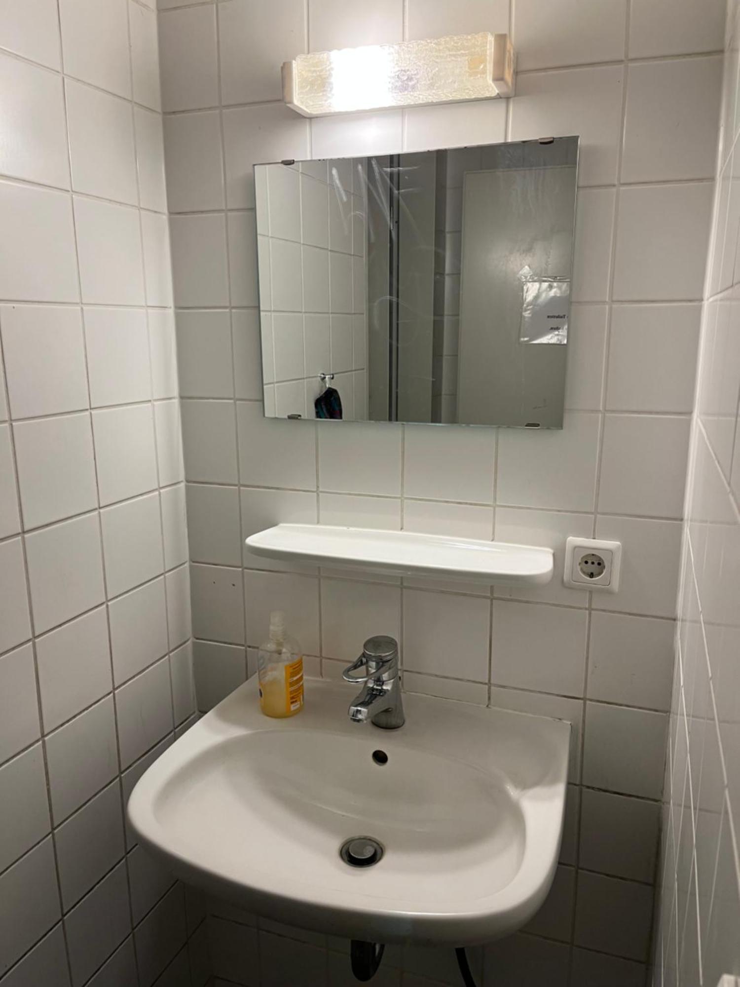 Direkt Am - Toilette Und Dusche In Separatem Gebaeude * Berlino